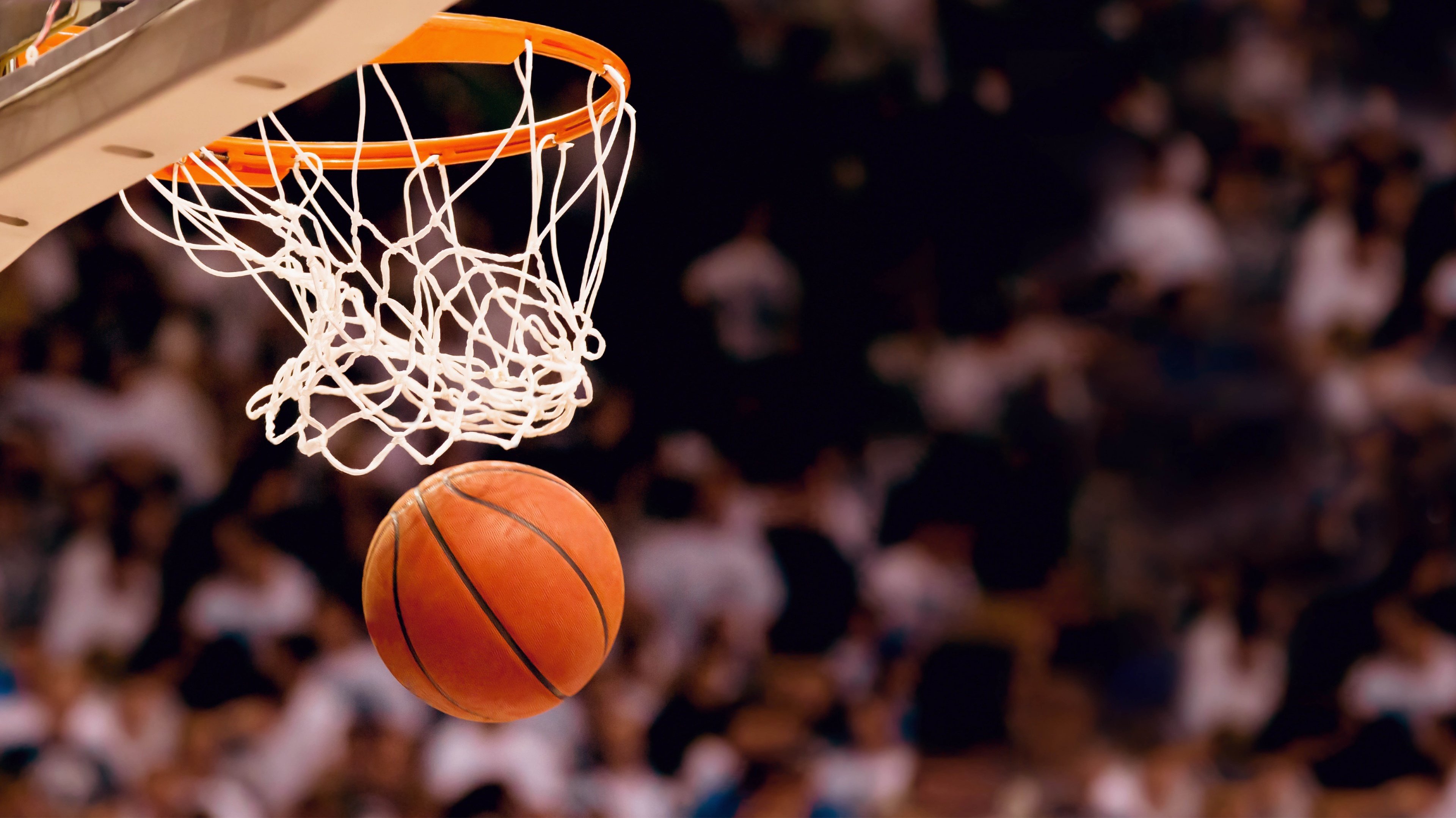 战术奏效！孙兴慜双翼齐飞压制C罗整场无力还手，战术奏效！孙兴慜双翼齐飞压制C罗整场无力还手